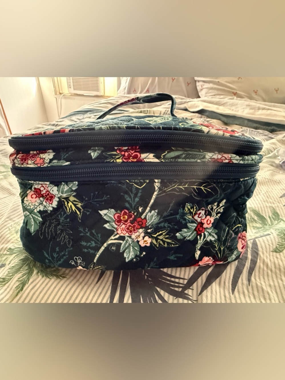 Vera Bradley NWT Quilted Floral Cosmetic/Travel Case
